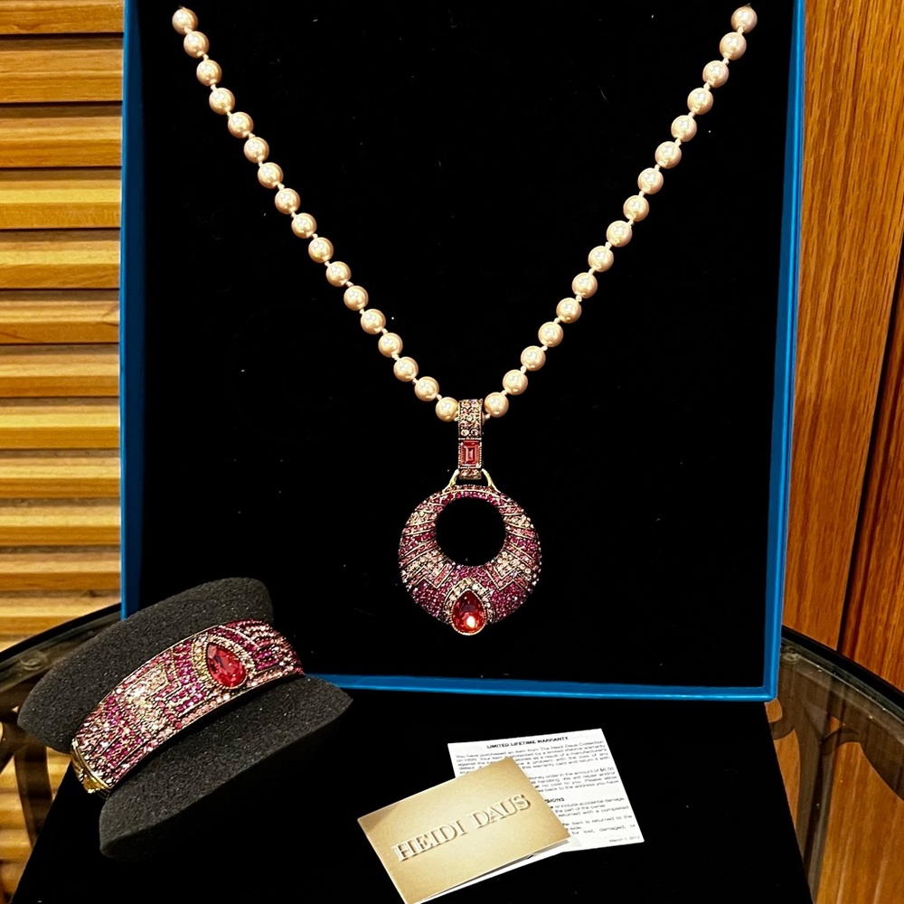 Heidi Daus Pink Pearl & Crystal Necklace/Bracelet Set 💗💎 - Picture 3 of 15